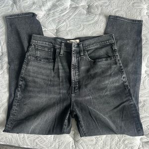 Madewell ‘The Momjean’ - Washed Black, Destroyed Size 29 NWT